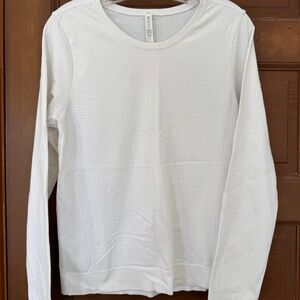 Athleta Womens In Motion Top T Shirt Size M Long Sleeve Athletic Workout Gym